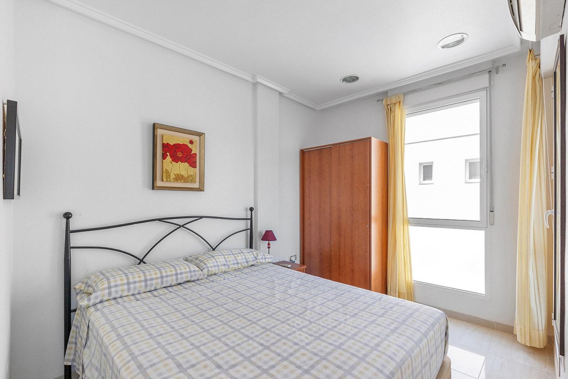Resale - Apartment -
Torrevieja - Estacion de autobuses