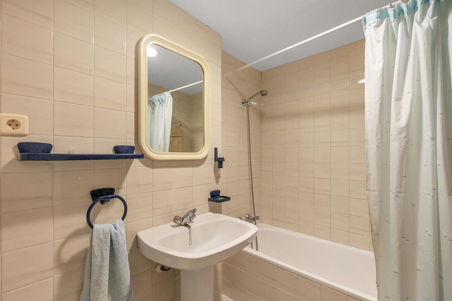 Resale - Apartment -
Torrevieja - Estacion de autobuses
