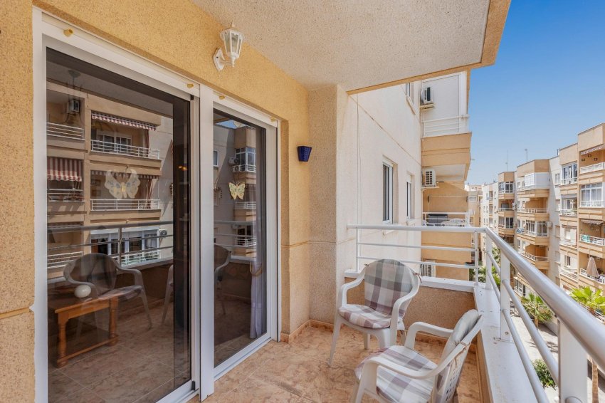 Resale - Apartment -
Torrevieja - Estacion de autobuses