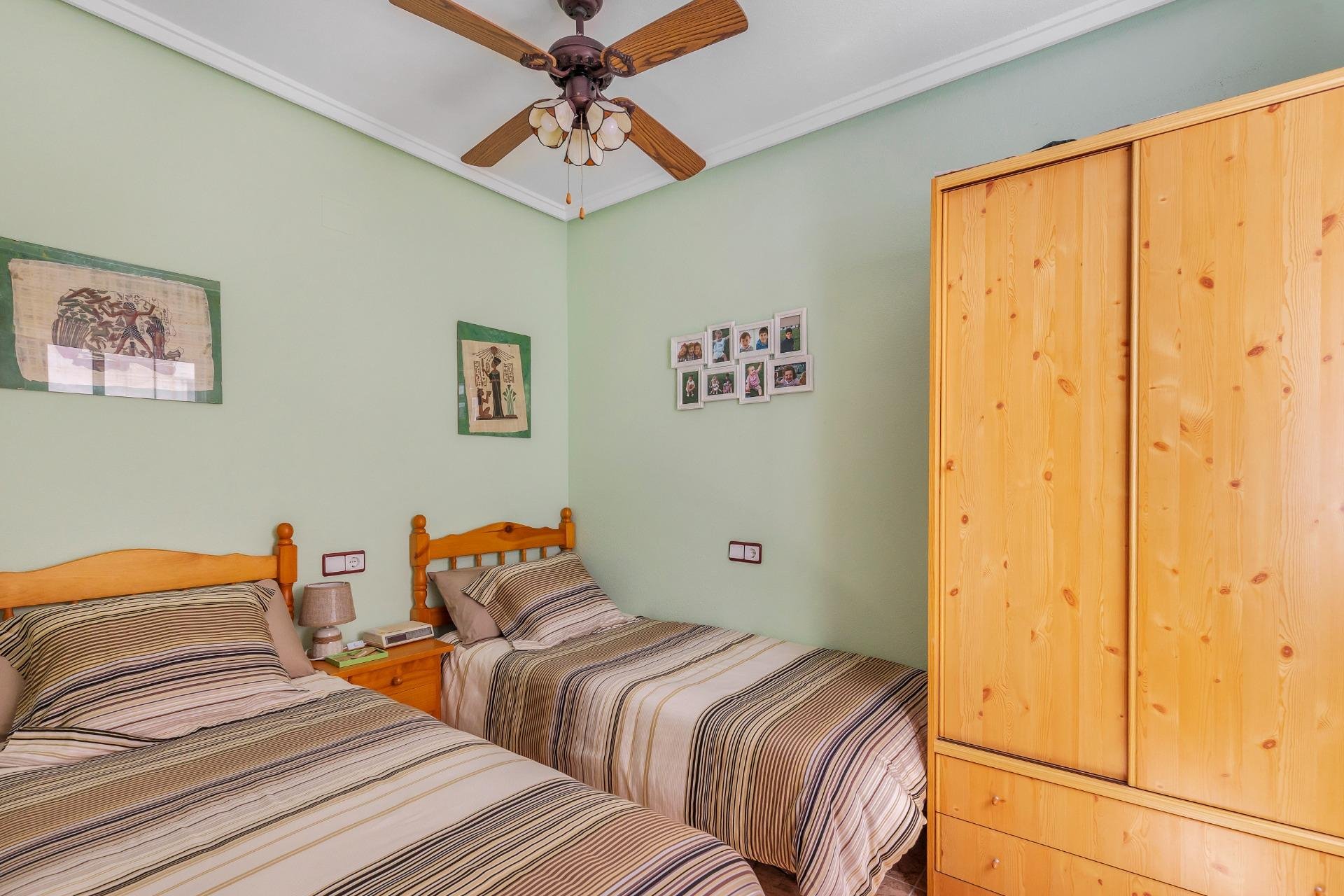 Resale - Apartment -
Torrevieja - Estacion de autobuses