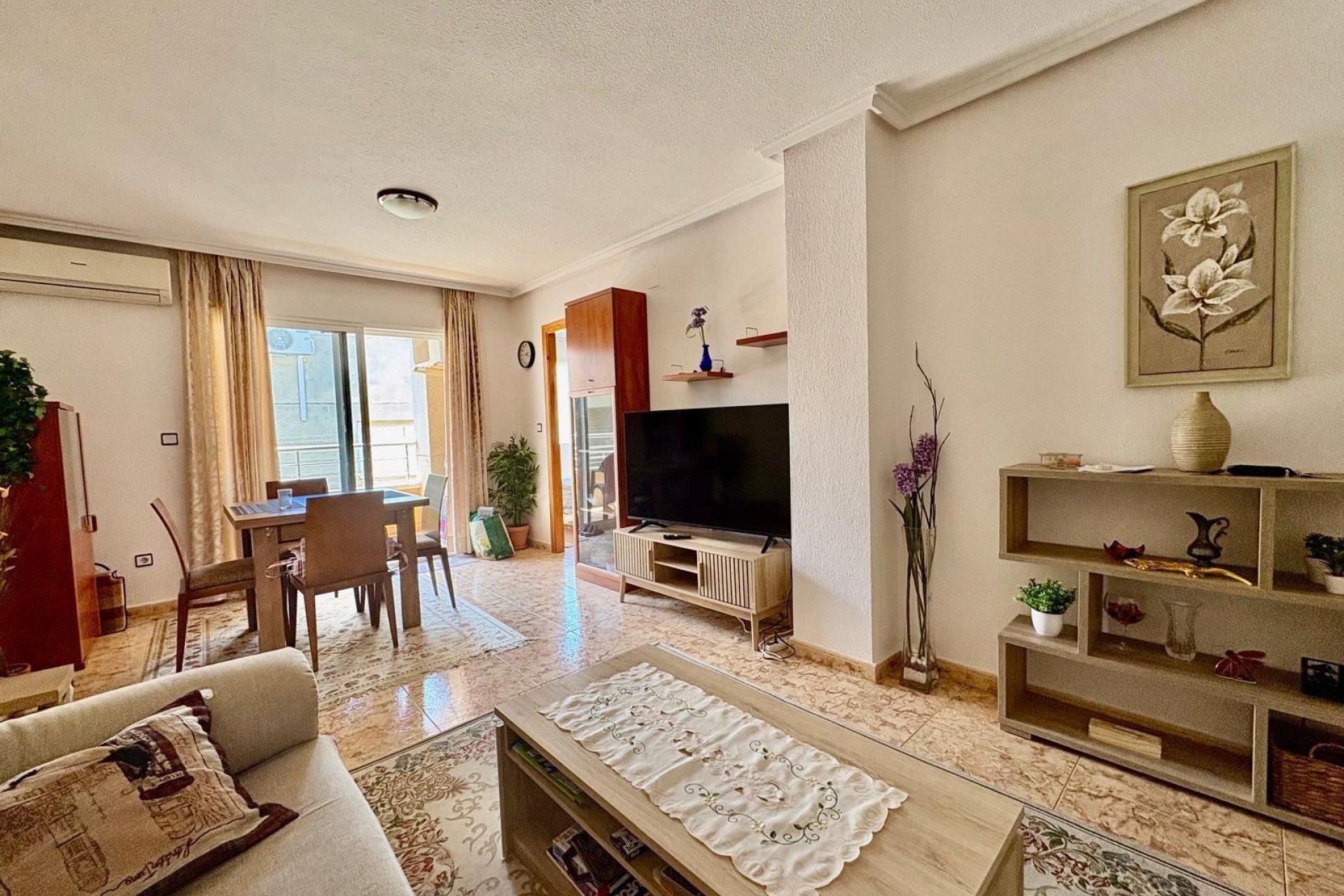 Resale - Apartment -
Torrevieja - Estacion de autobuses