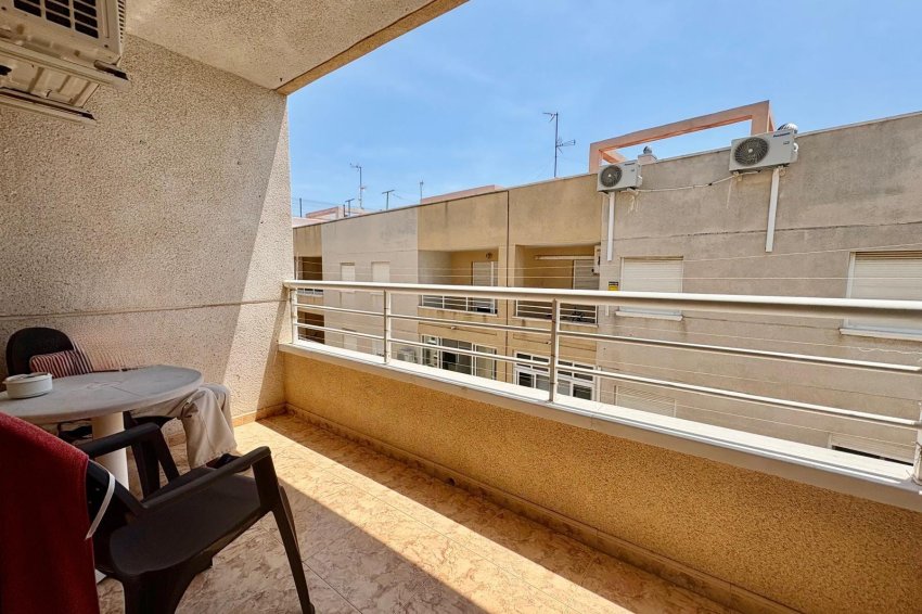 Resale - Apartment -
Torrevieja - Estacion de autobuses