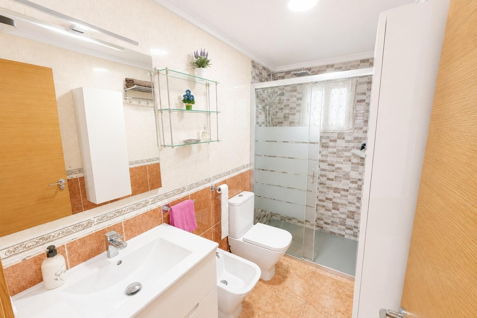 Resale - Apartment -
Torrevieja - Estacion de autobuses