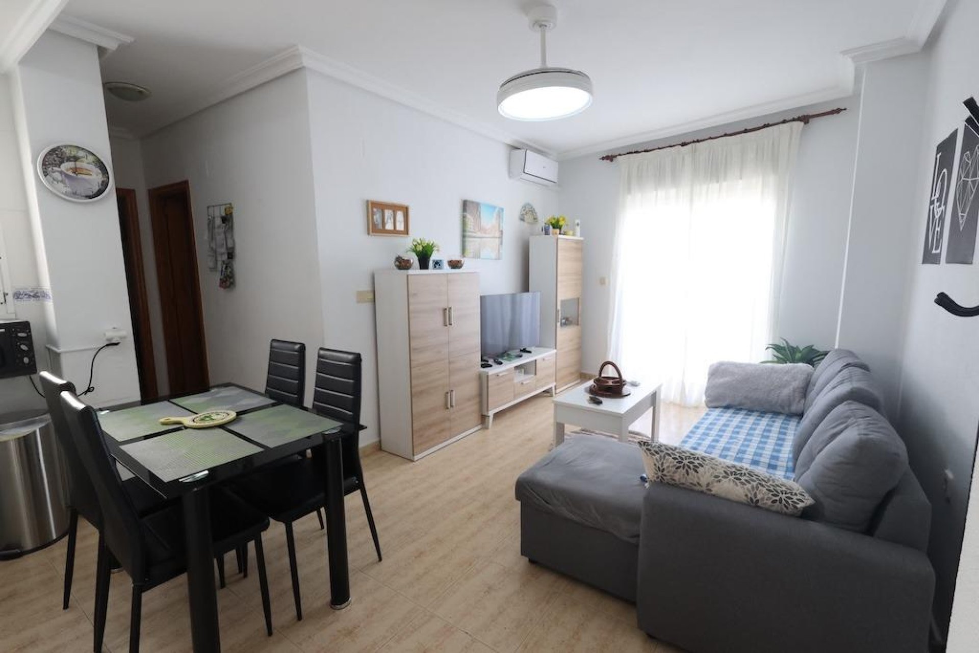 Resale - Apartment -
Torrevieja - Estacion de autobuses