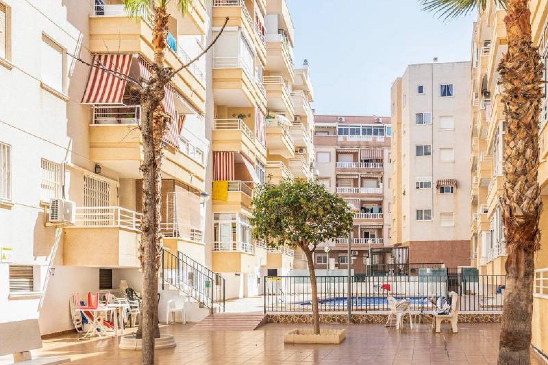 Resale - Apartment -
Torrevieja - Estacion de autobuses