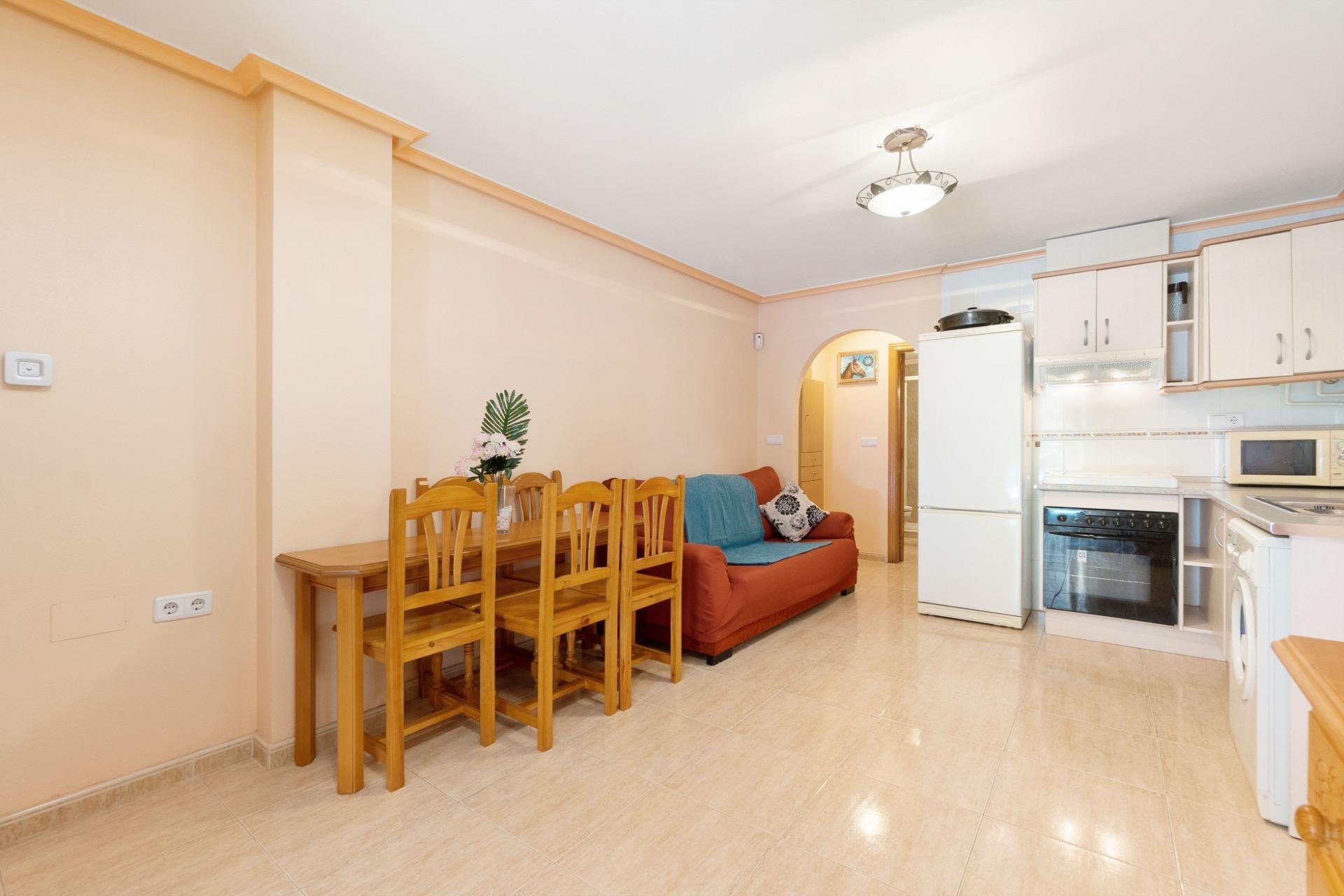 Resale - Apartment -
Torrevieja - Estacion de autobuses