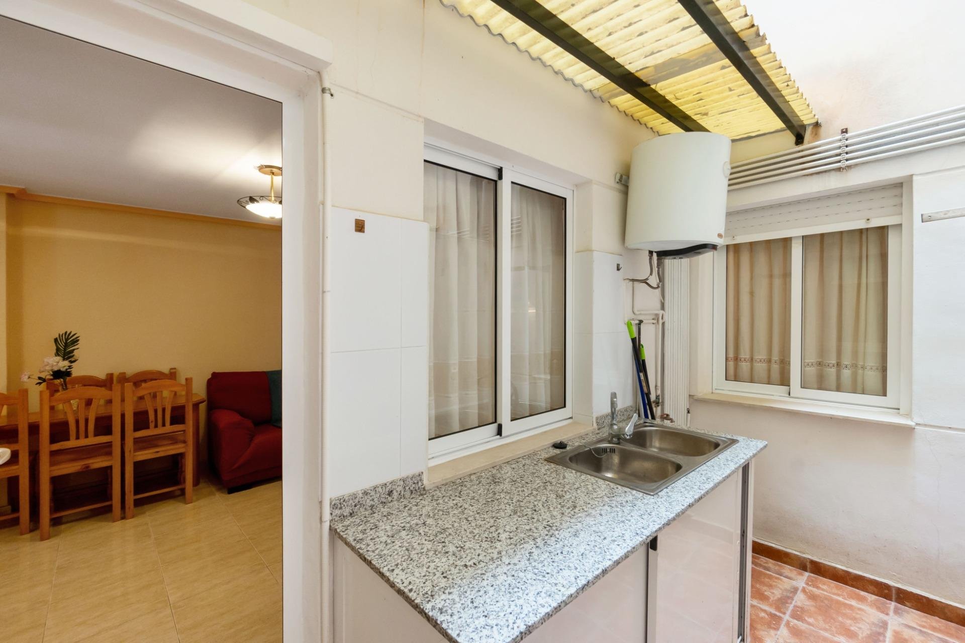 Resale - Apartment -
Torrevieja - Estacion de autobuses