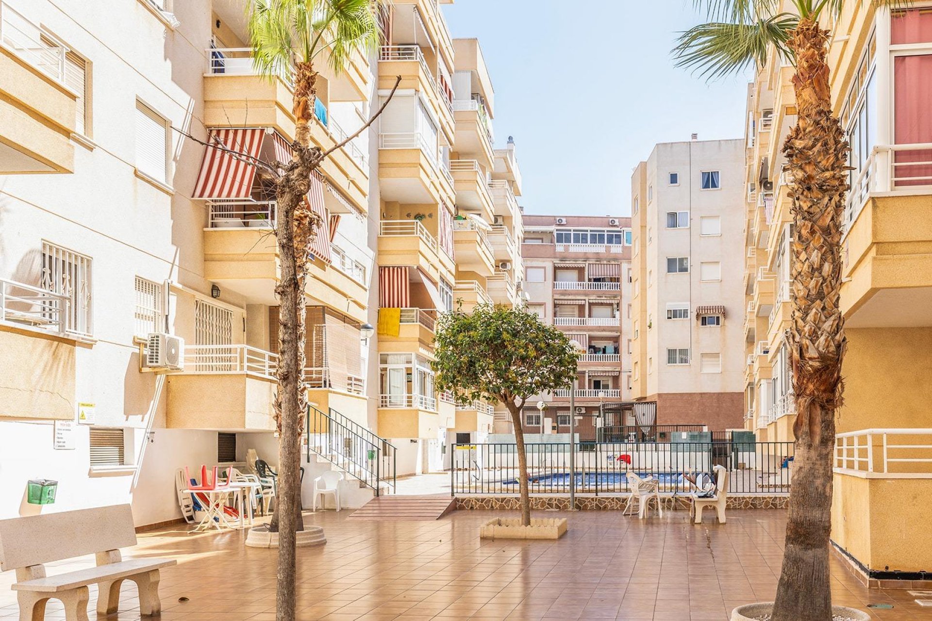 Resale - Apartment -
Torrevieja - Estacion de autobuses