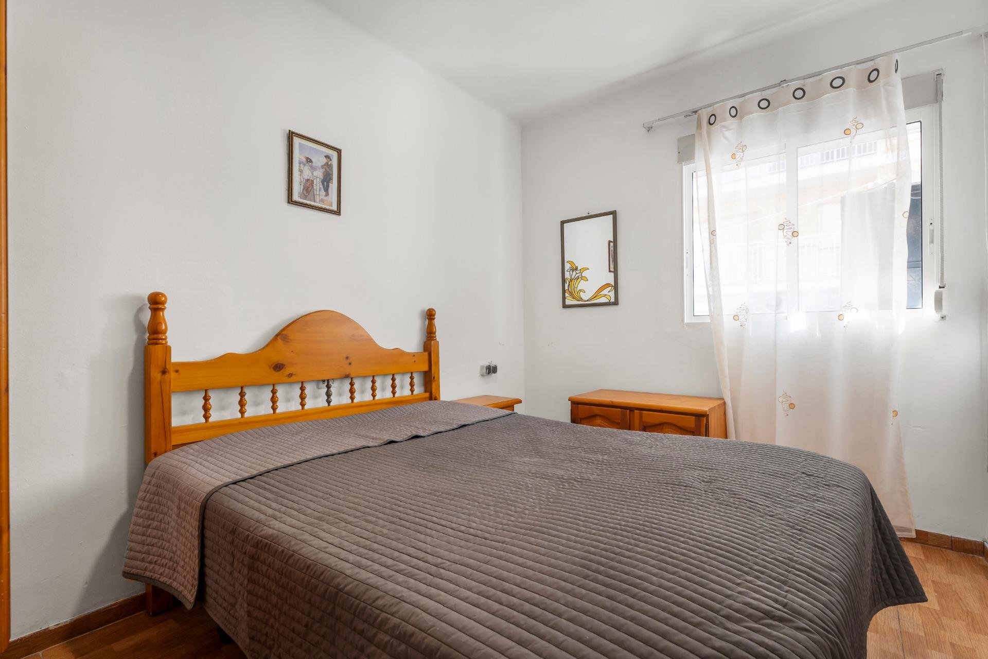 Resale - Apartment -
Torrevieja - Estacion de autobuses