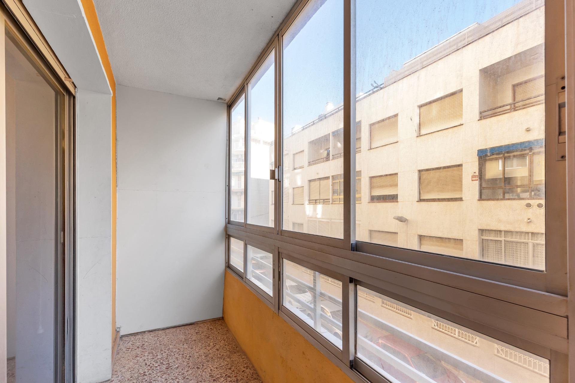 Resale - Apartment -
Torrevieja - Habaneras