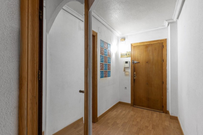 Resale - Apartment -
Torrevieja - Habaneras