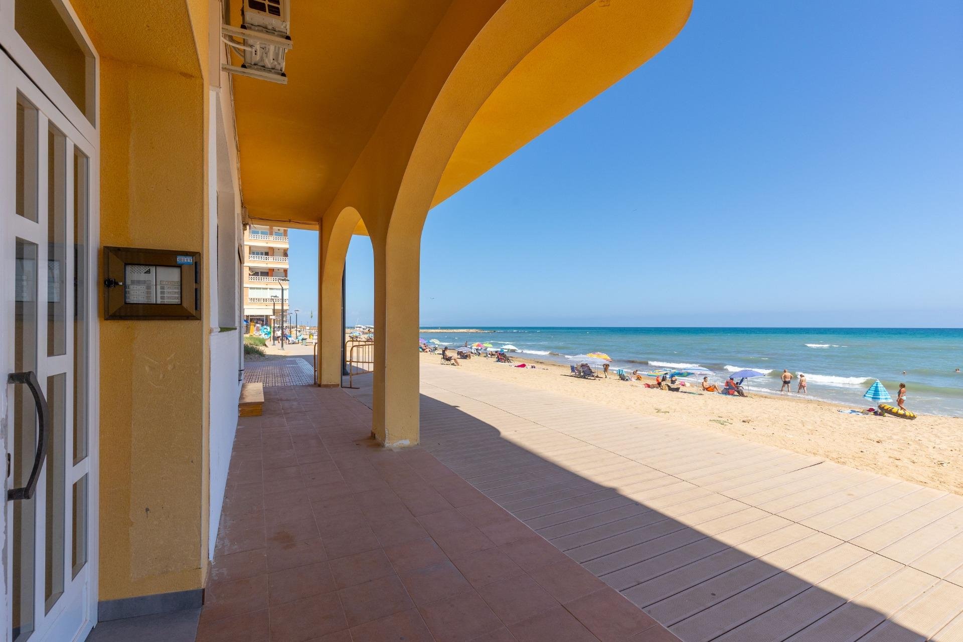 Resale - Apartment -
Torrevieja - La Mata