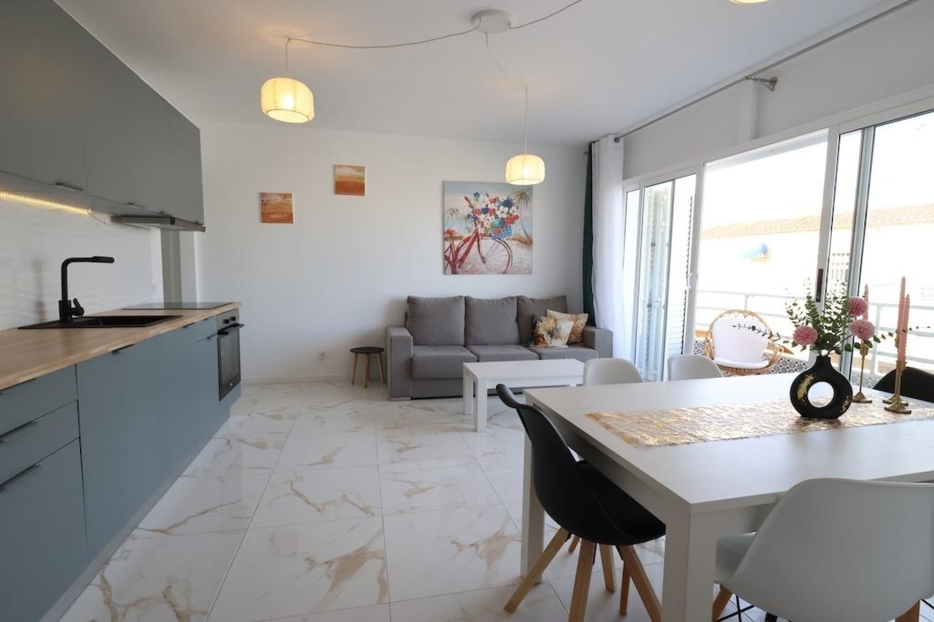 Resale - Apartment -
Torrevieja - La Mata