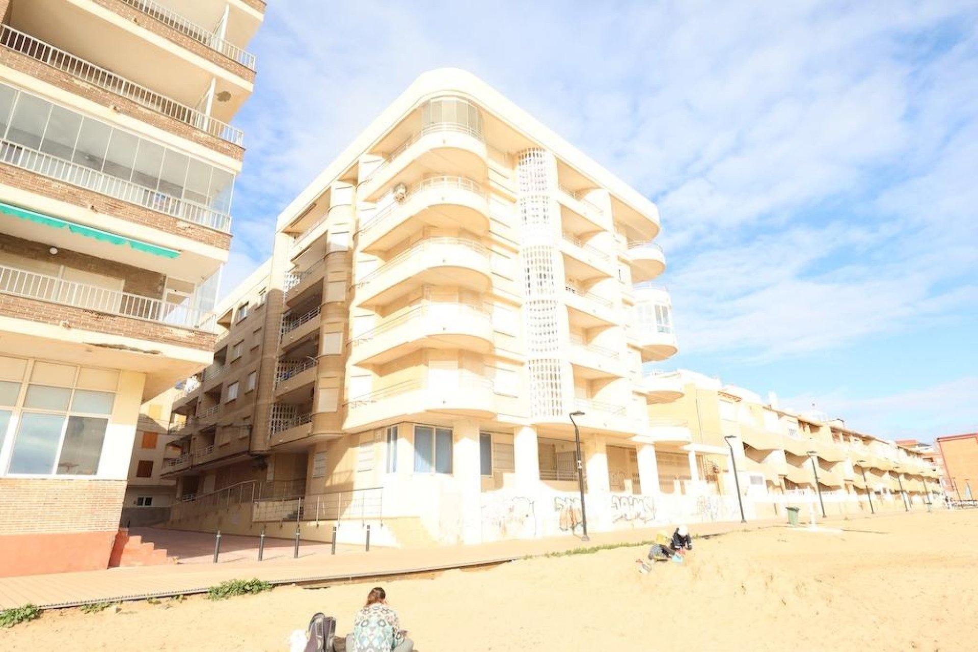 Resale - Apartment -
Torrevieja - La Mata