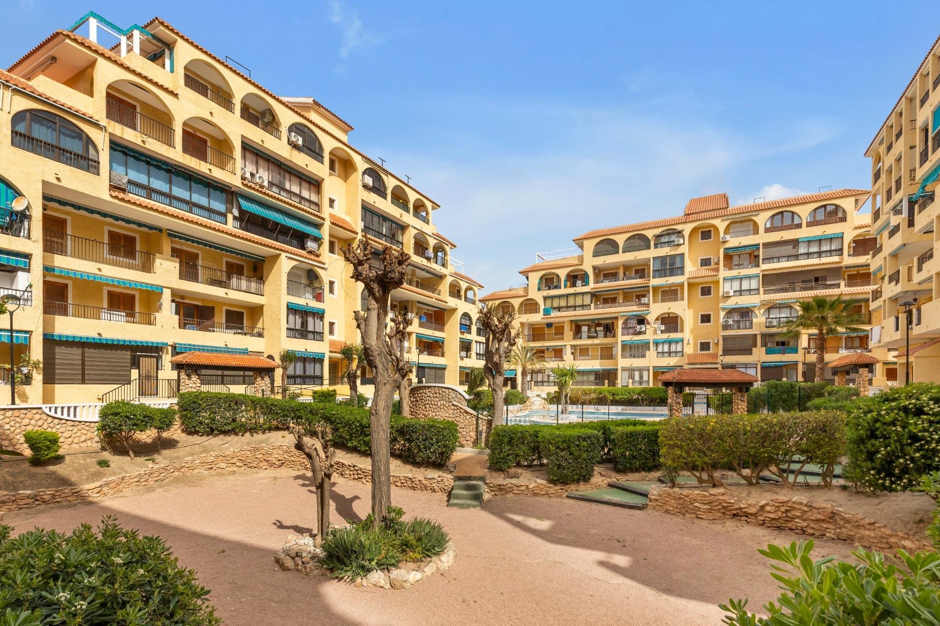 Resale - Apartment -
Torrevieja - La Mata