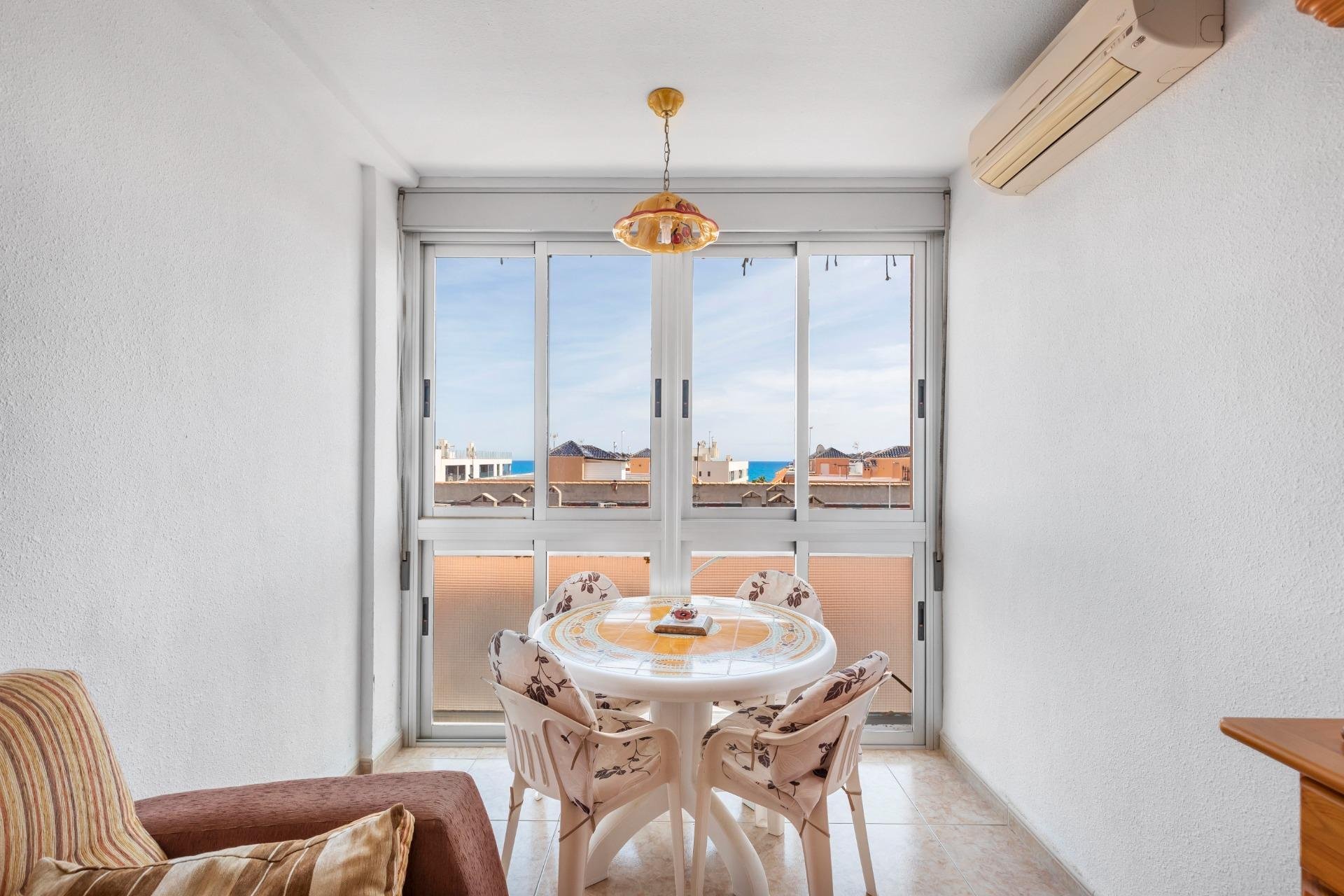 Resale - Apartment -
Torrevieja - La Mata