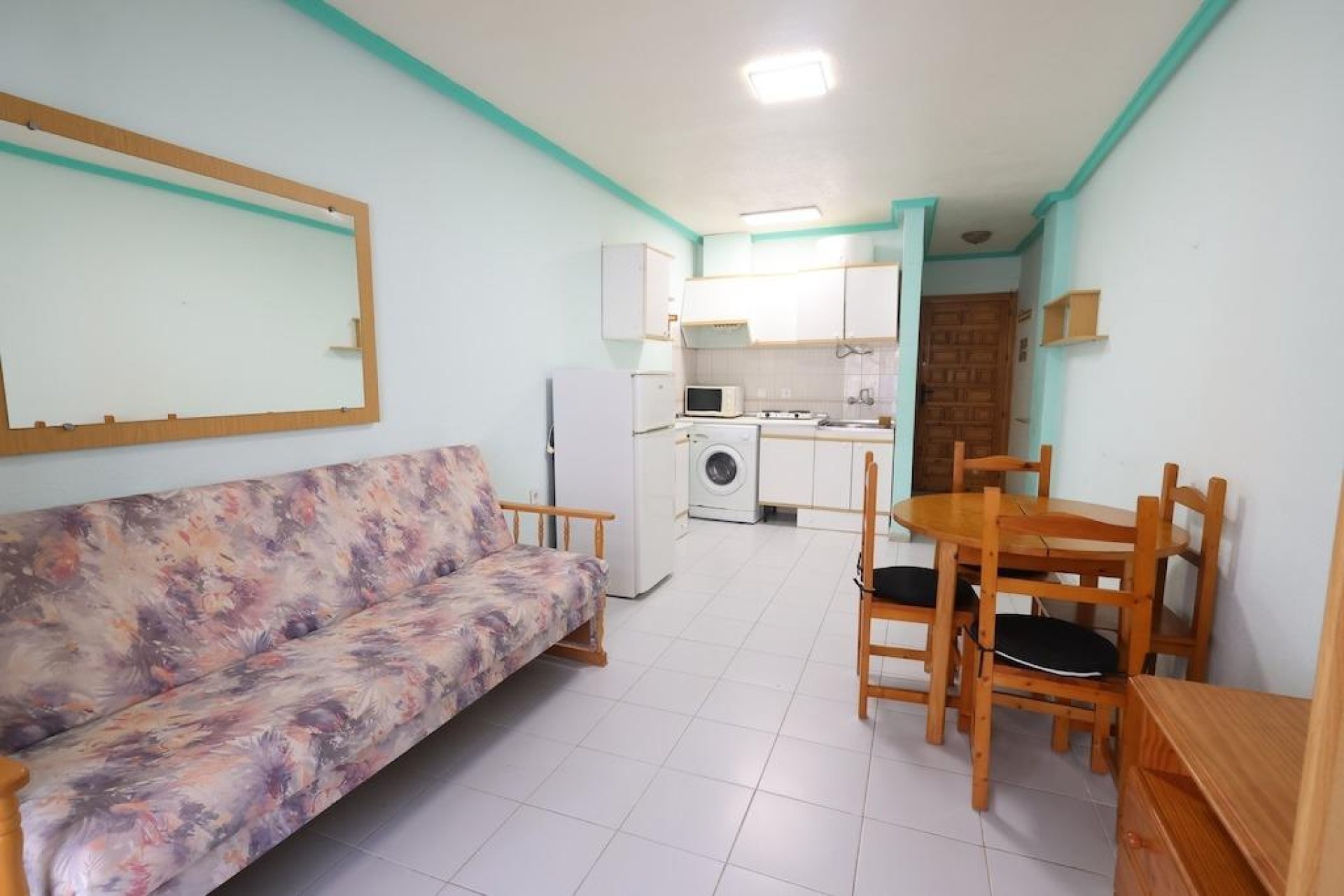 Resale - Apartment -
Torrevieja - La Siesta - El Salado - Torreta