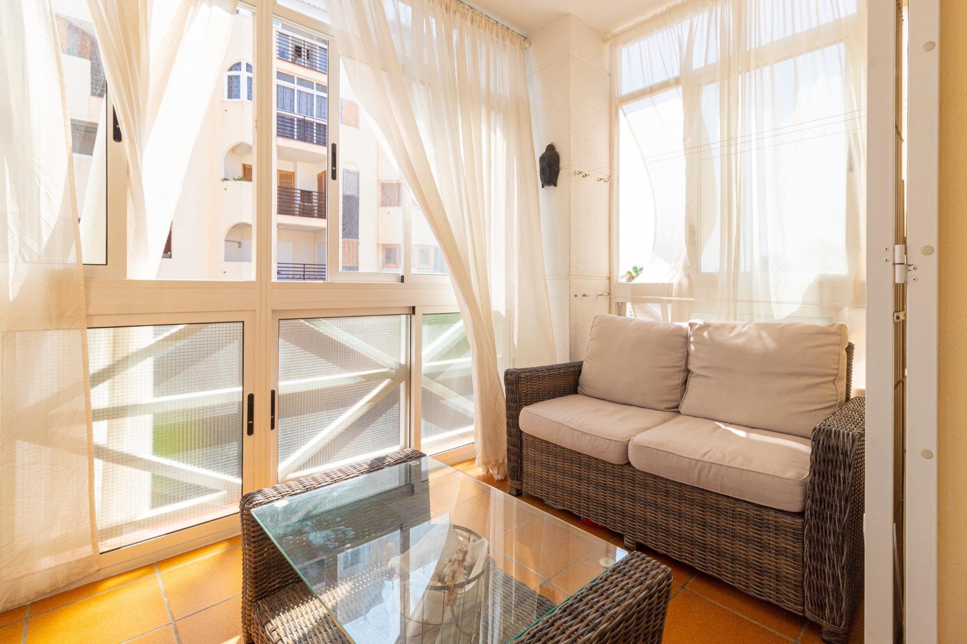 Resale - Apartment -
Torrevieja - La veleta