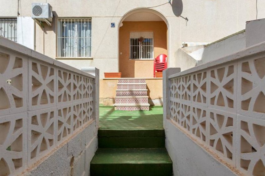 Resale - Apartment -
Torrevieja - Lago jardin