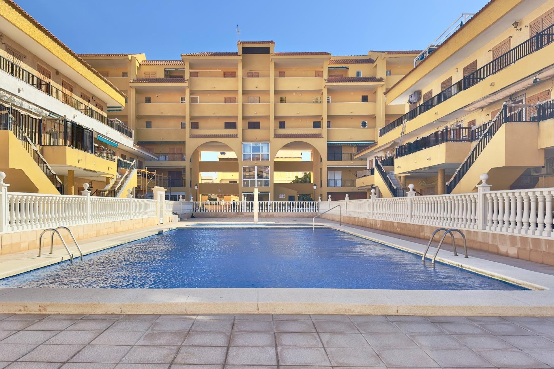 Resale - Apartment -
Torrevieja - Los Europeos