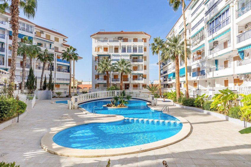 Resale - Apartment -
Torrevieja - Los Europeos