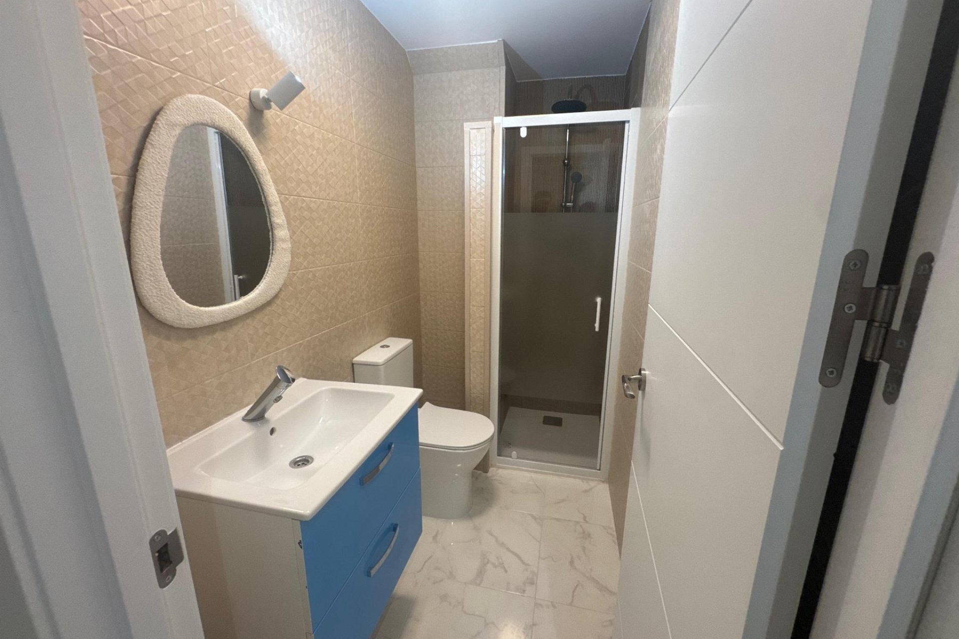 Resale - Apartment -
Torrevieja - Muelle Pesquero