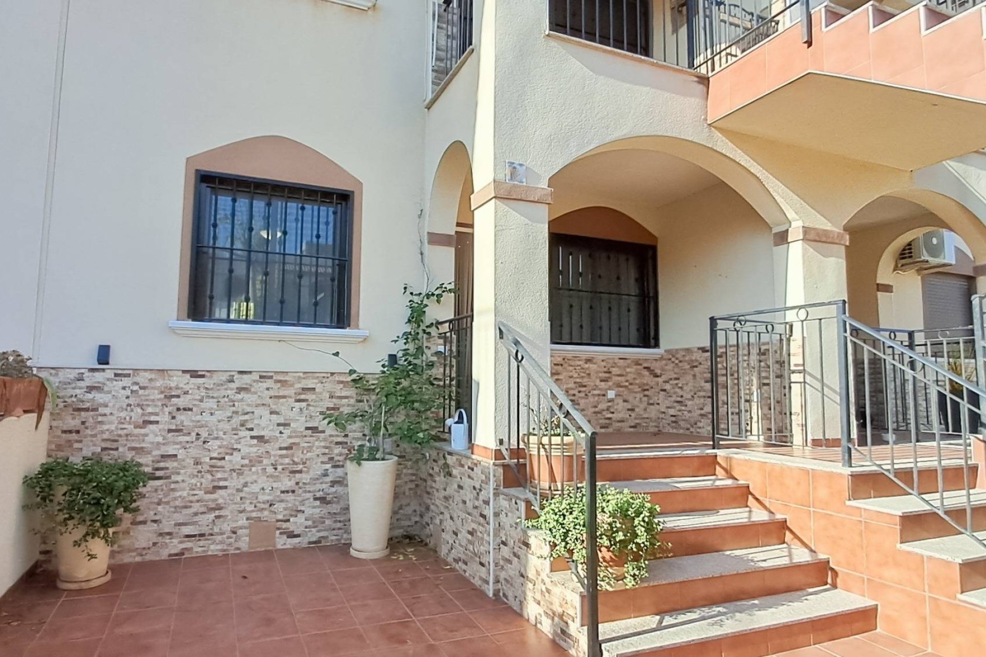 Resale - Apartment -
Torrevieja - Parque Acuático - Sector 25