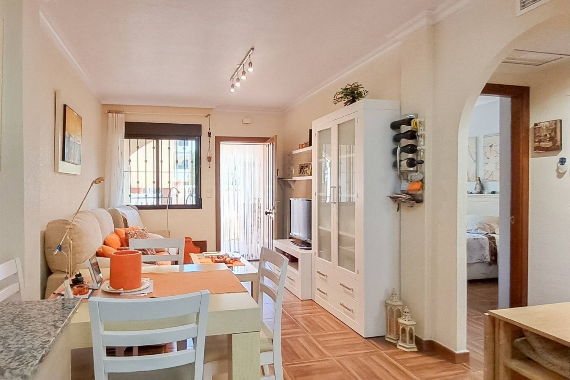 Resale - Apartment -
Torrevieja - Parque Acuático - Sector 25