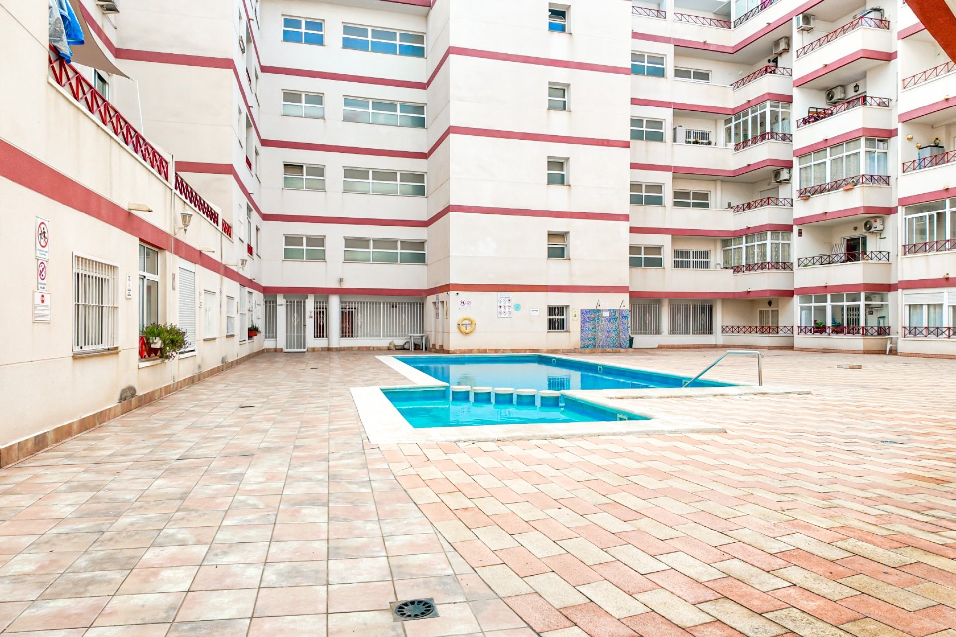 Resale - Apartment -
Torrevieja - Parque las naciones