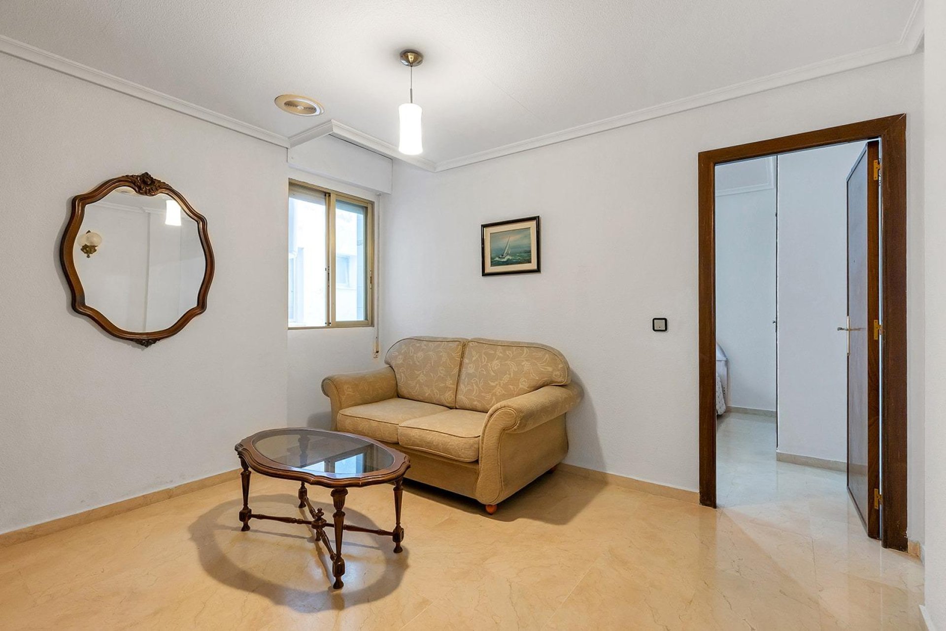 Resale - Apartment -
Torrevieja - Paseo maritimo