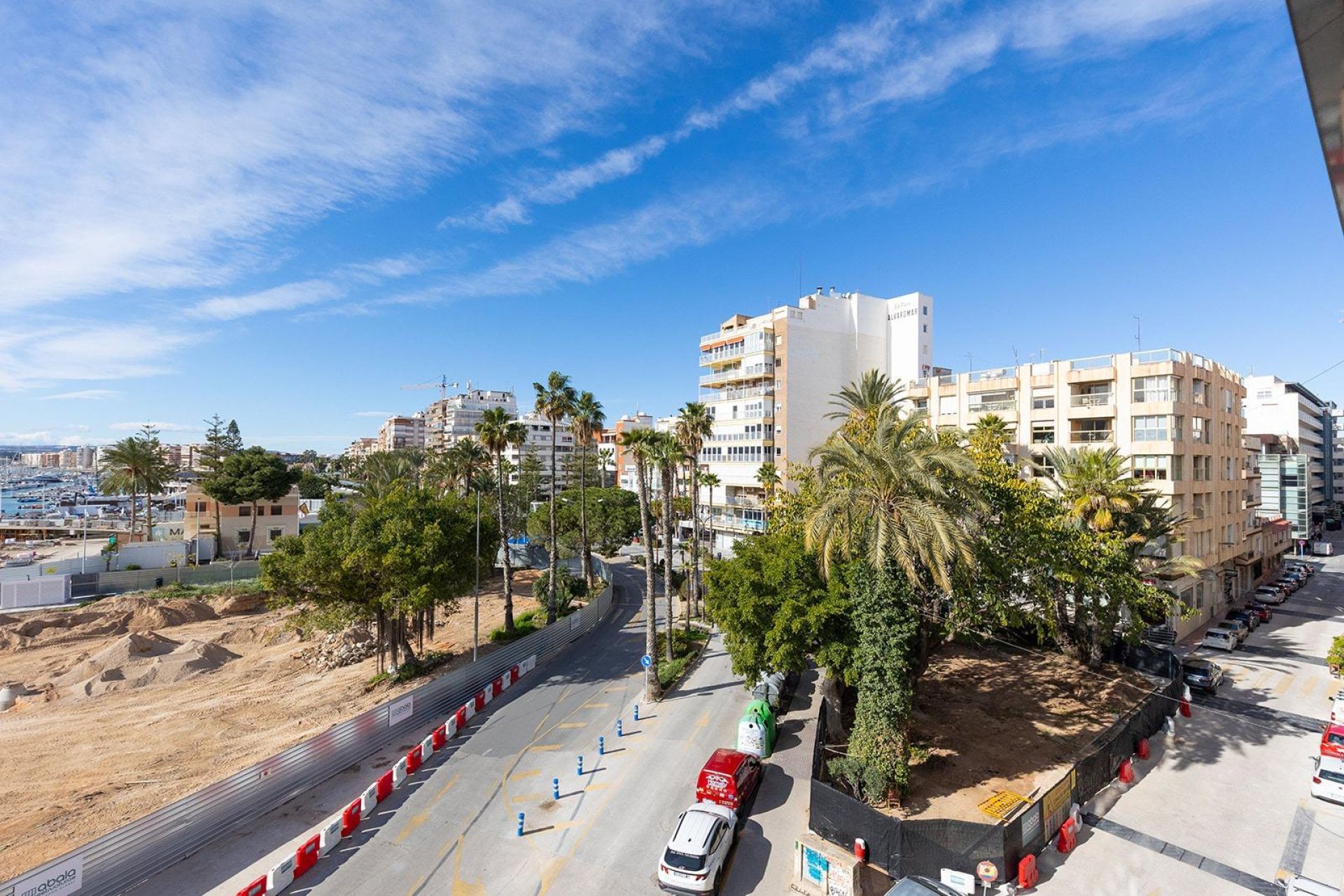 Resale - Apartment -
Torrevieja - Paseo maritimo