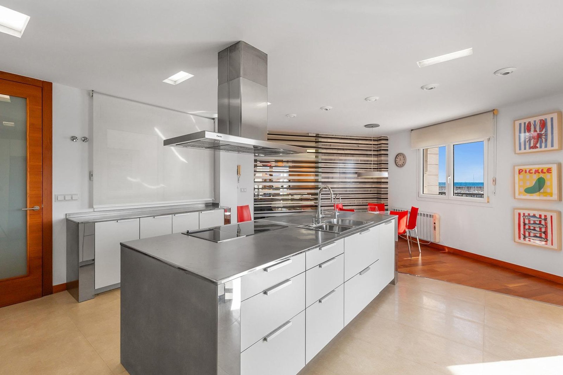 Resale - Apartment -
Torrevieja - Paseo maritimo