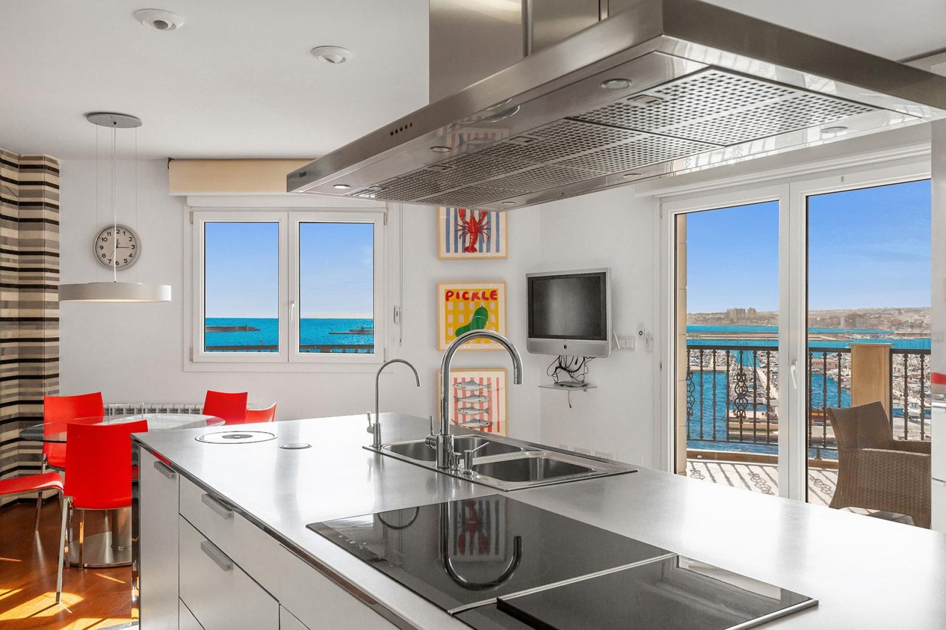 Resale - Apartment -
Torrevieja - Paseo maritimo