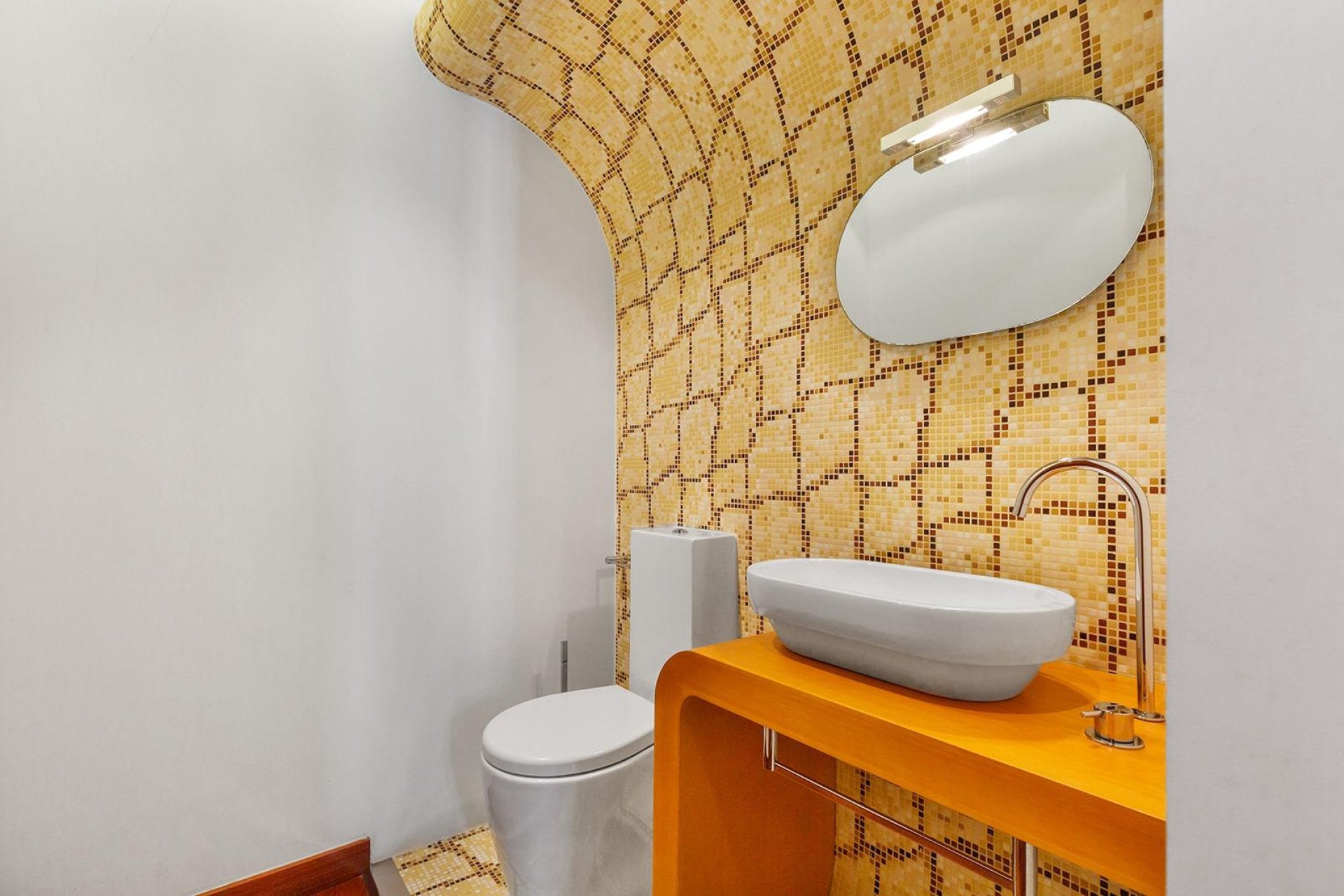 Resale - Apartment -
Torrevieja - Paseo maritimo