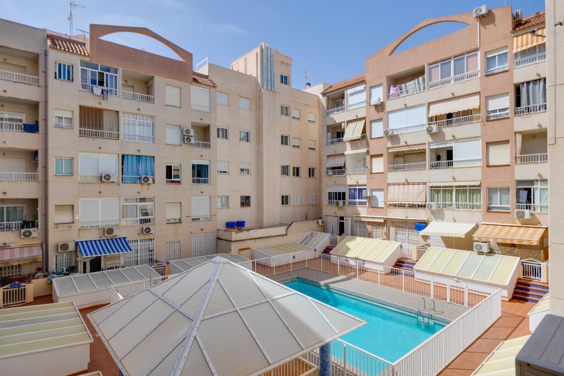 Resale - Apartment -
Torrevieja - Playa de Los Locos-Curva del Palangre