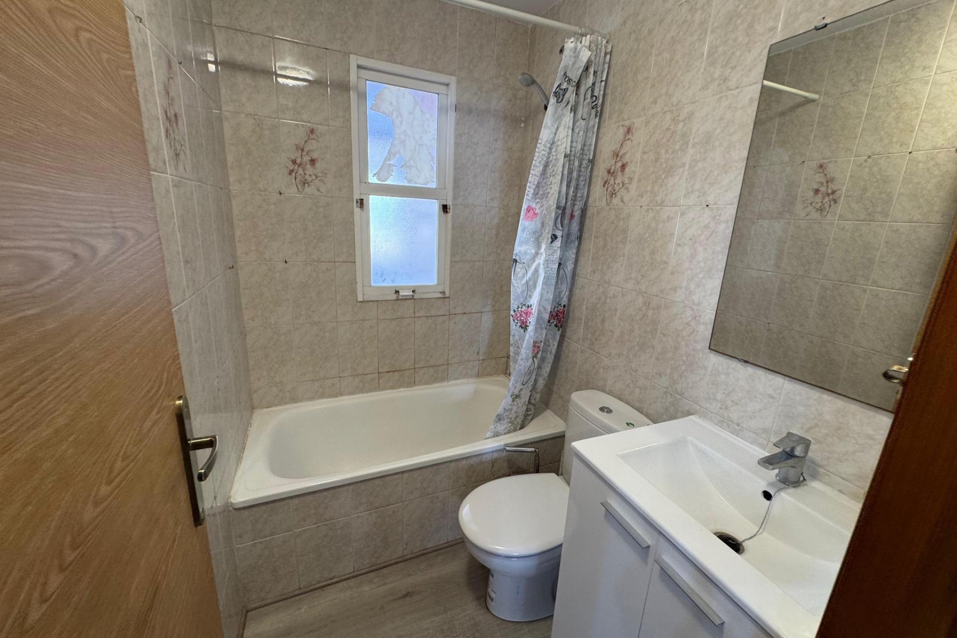 Resale - Apartment -
Torrevieja - Playa de Los Locos-Curva del Palangre