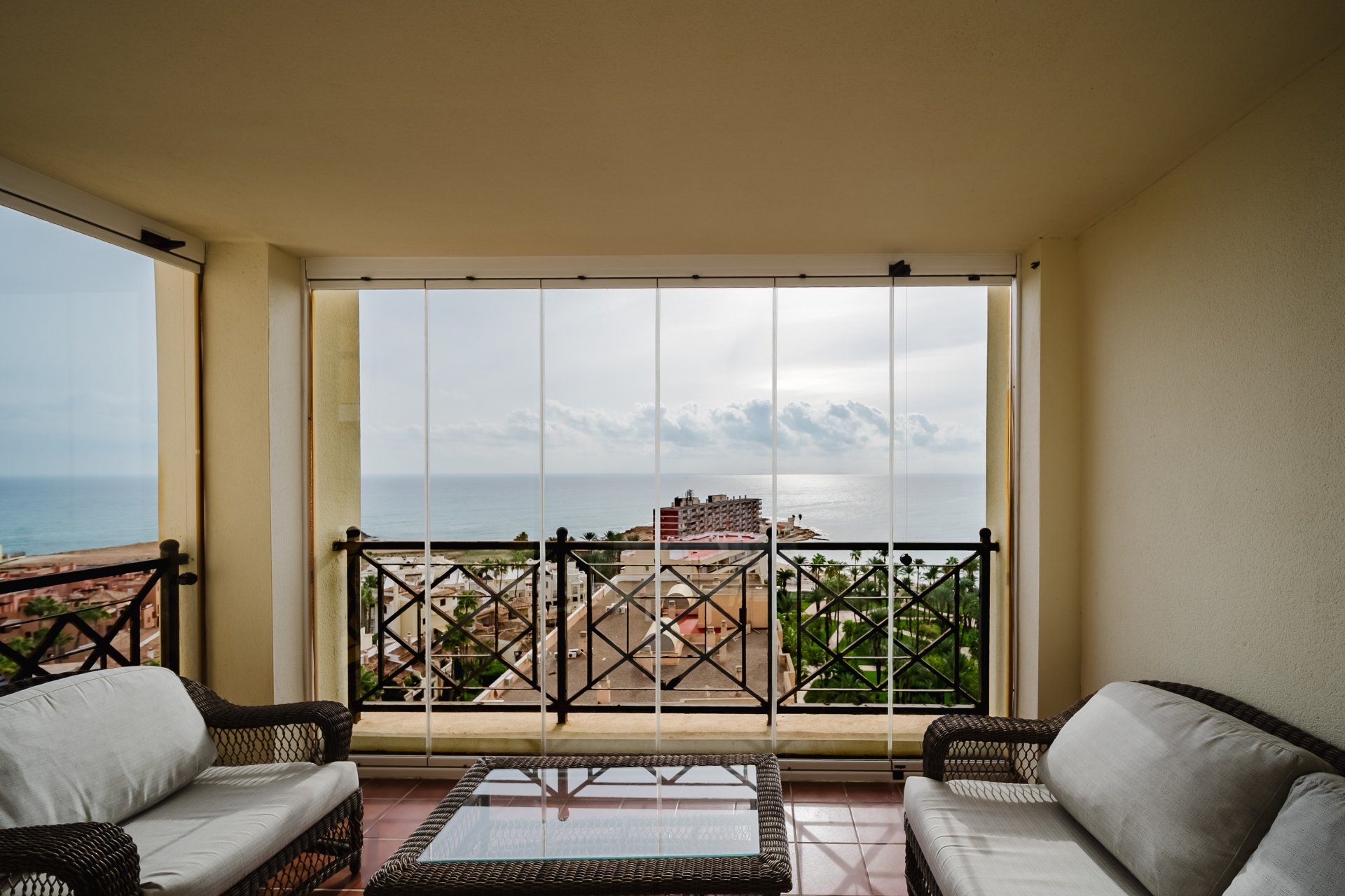 Resale - Apartment -
Torrevieja - Playa de los locos