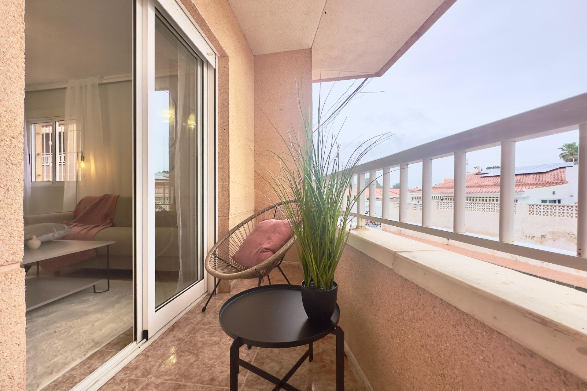 Resale - Apartment -
Torrevieja - Playa de los locos