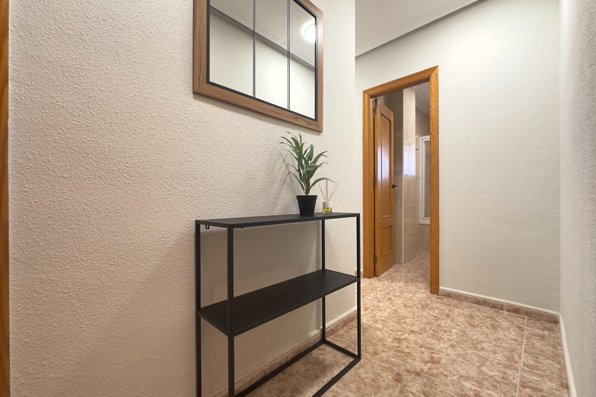 Resale - Apartment -
Torrevieja - Playa de los locos