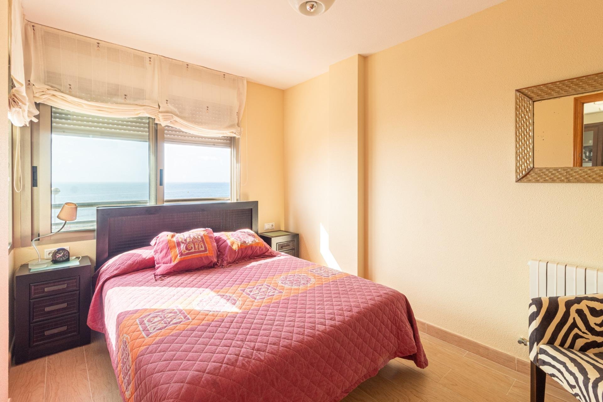 Resale - Apartment -
Torrevieja - Playa de los locos