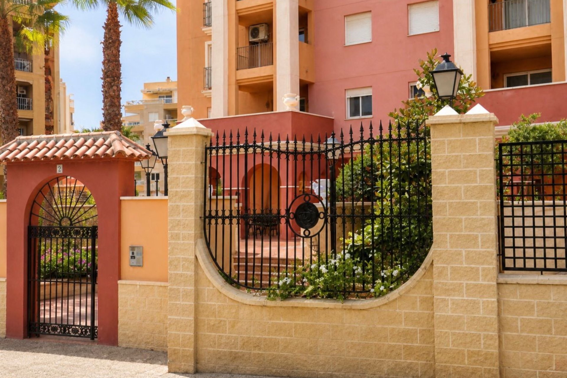 Resale - Apartment -
Torrevieja - Playa de los Locos