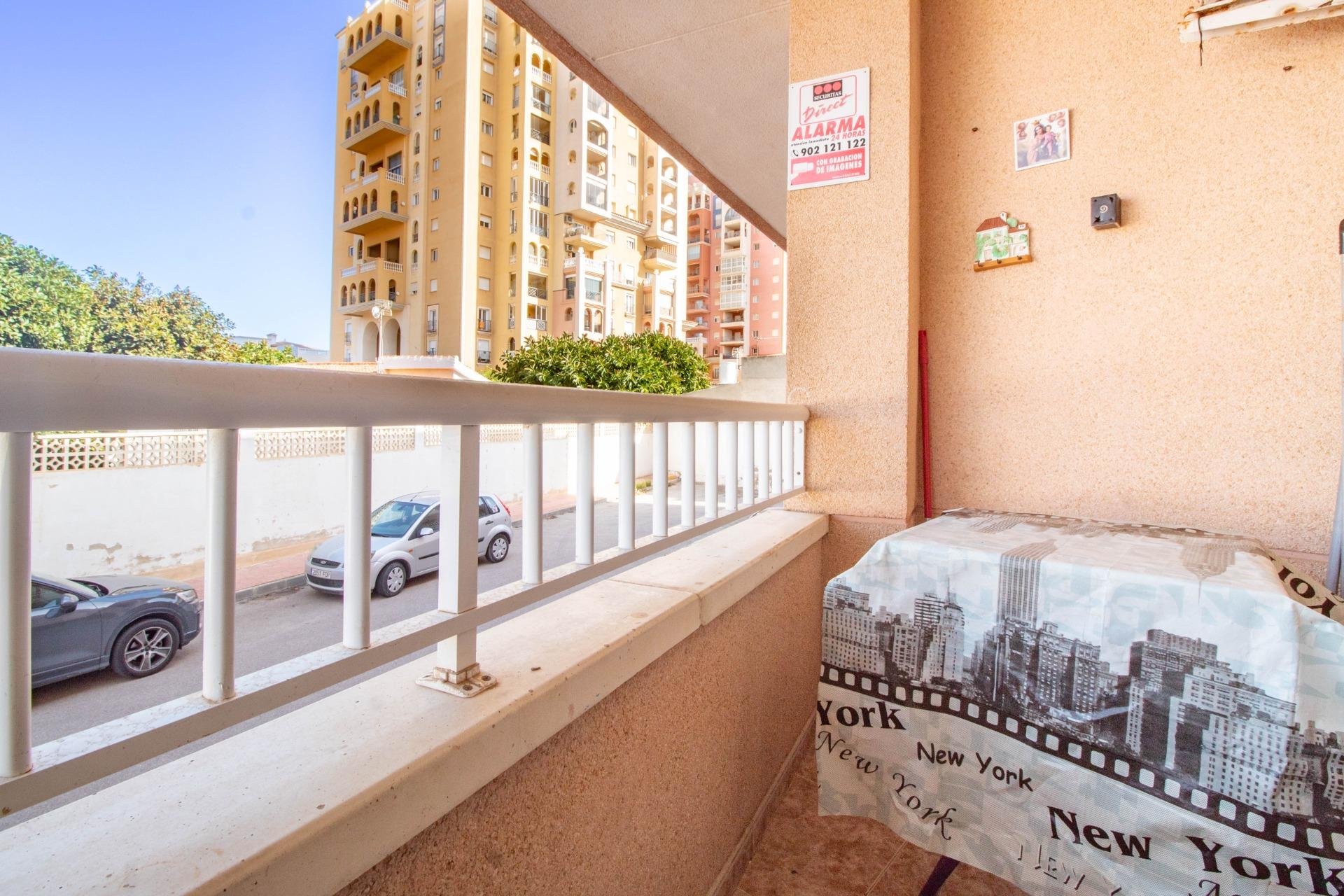 Resale - Apartment -
Torrevieja - Playa de los locos