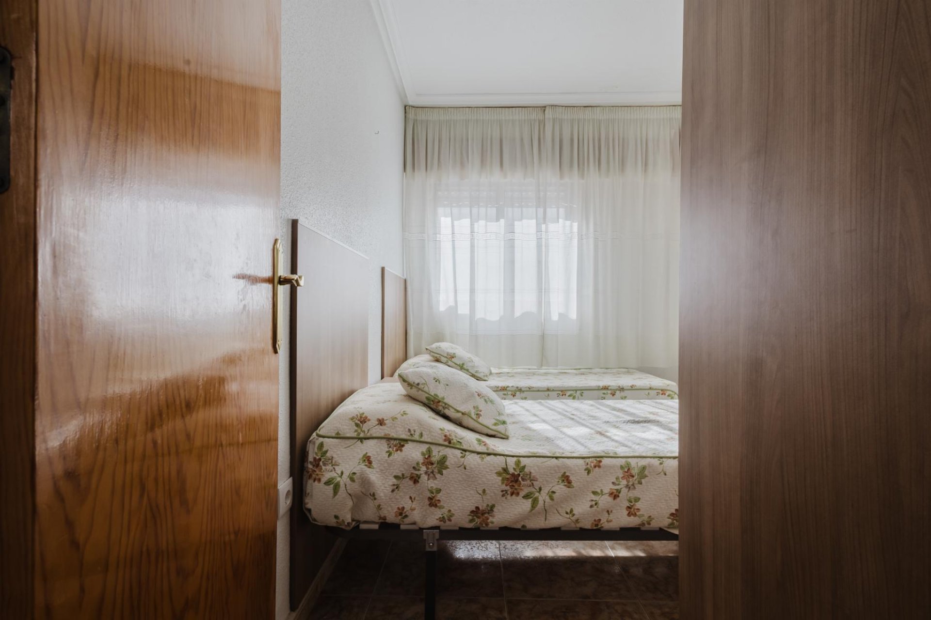 Resale - Apartment -
Torrevieja - Playa de los Naufragos