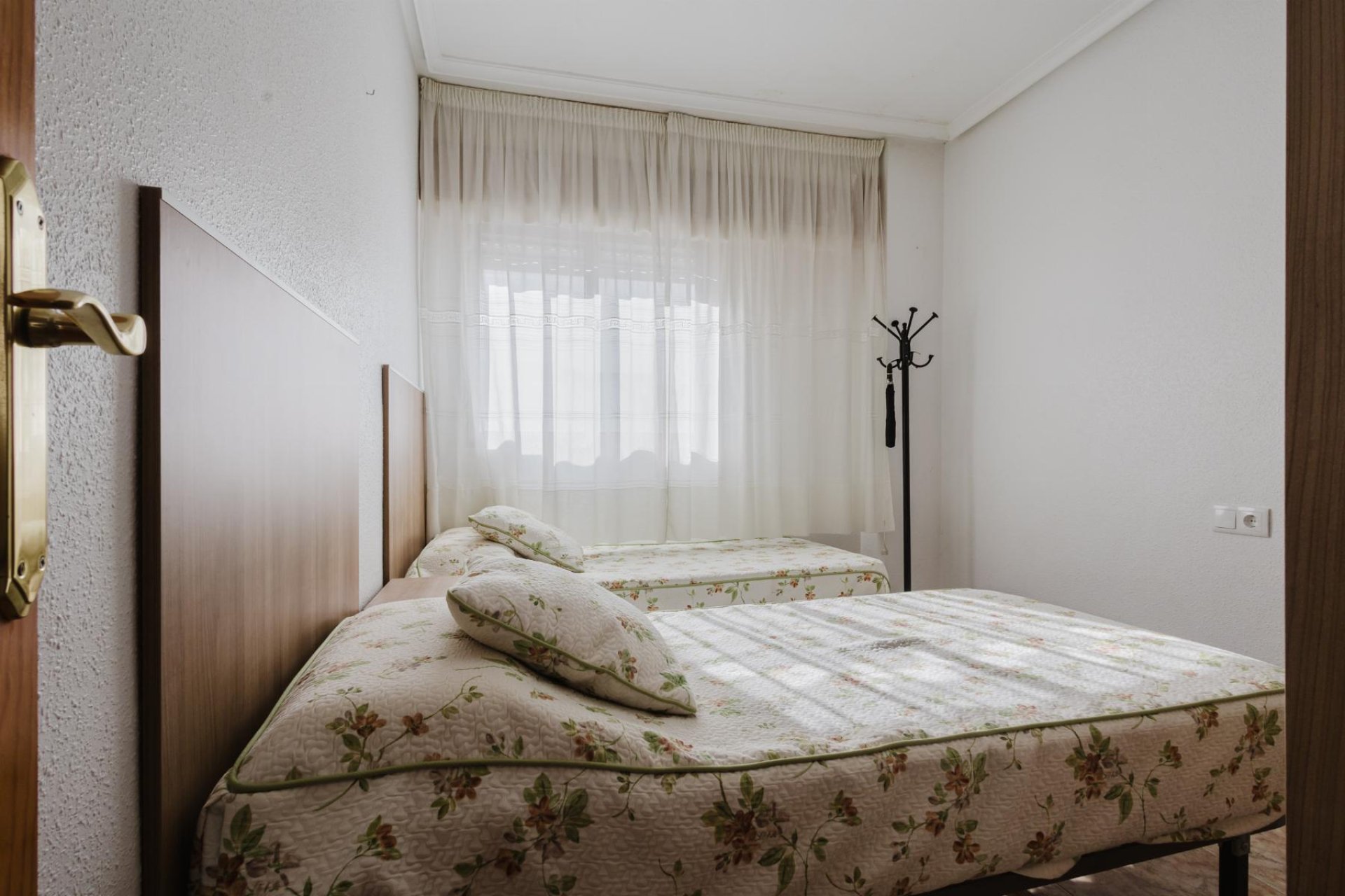 Resale - Apartment -
Torrevieja - Playa de los Naufragos