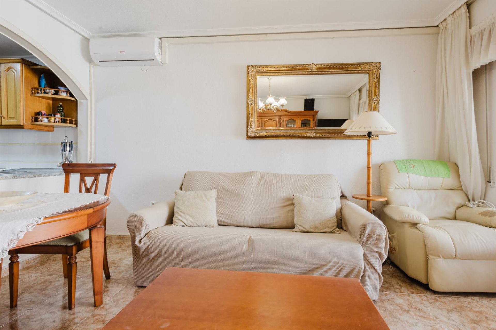 Resale - Apartment -
Torrevieja - Playa de los Naufragos