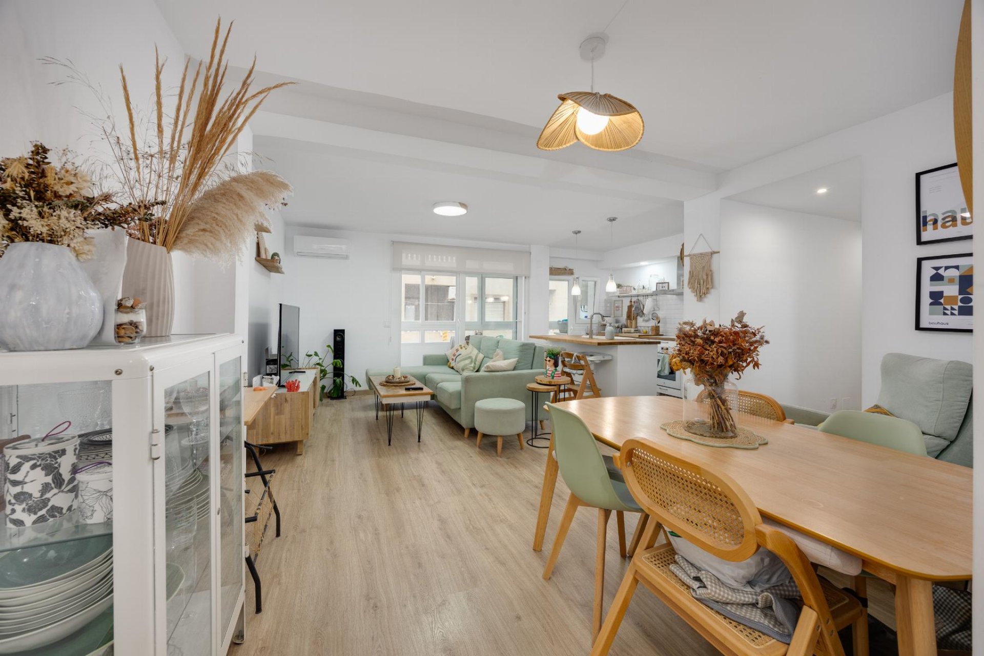 Resale - Apartment -
Torrevieja - Playa de los Naufragos