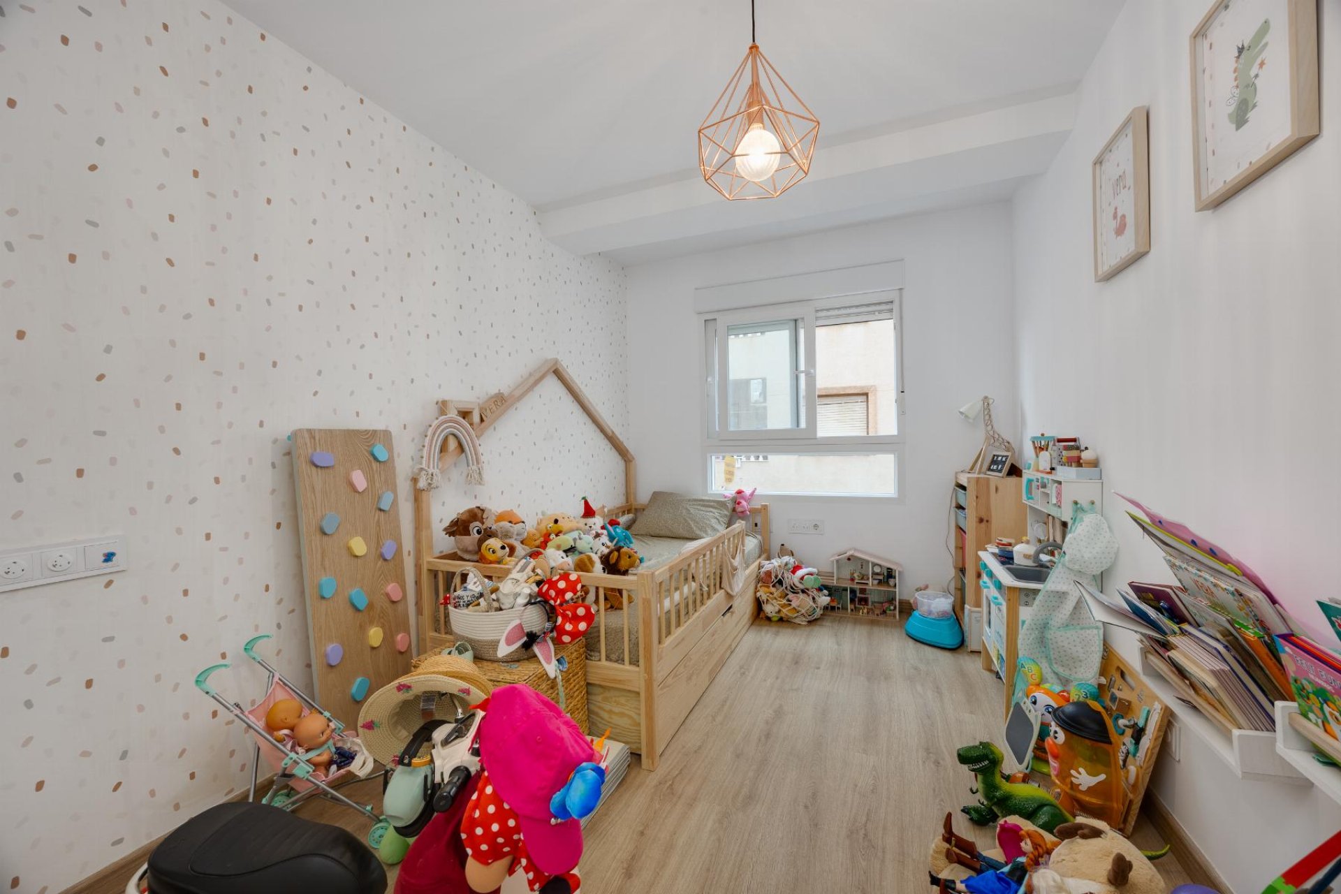 Resale - Apartment -
Torrevieja - Playa de los Naufragos