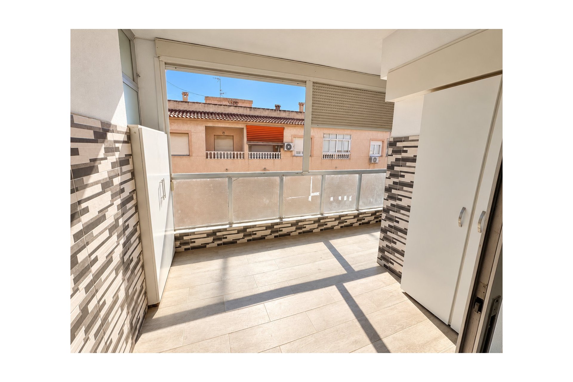 Resale - Apartment -
Torrevieja - Playa de los Naufragos