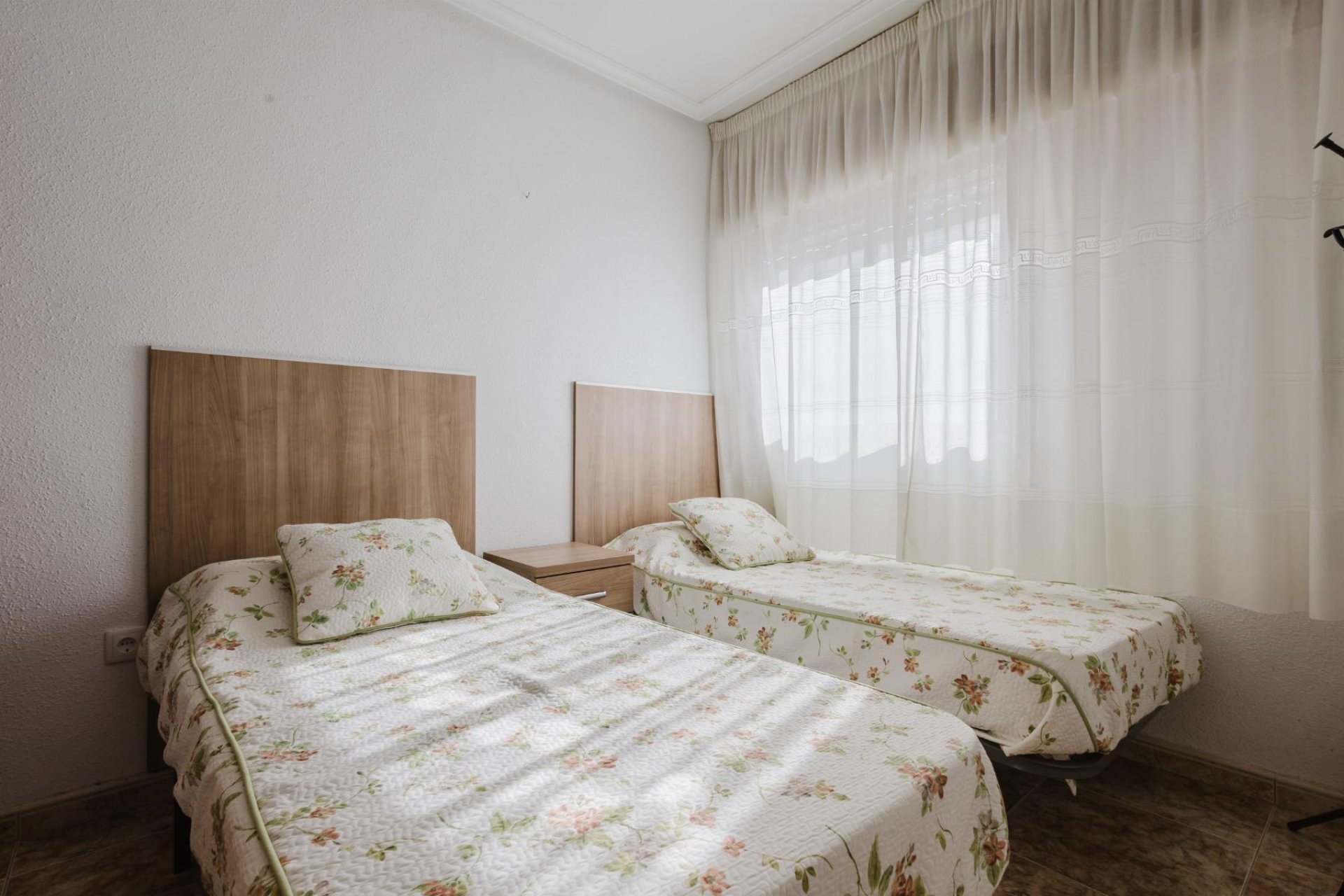 Resale - Apartment -
Torrevieja - Playa del Acequión