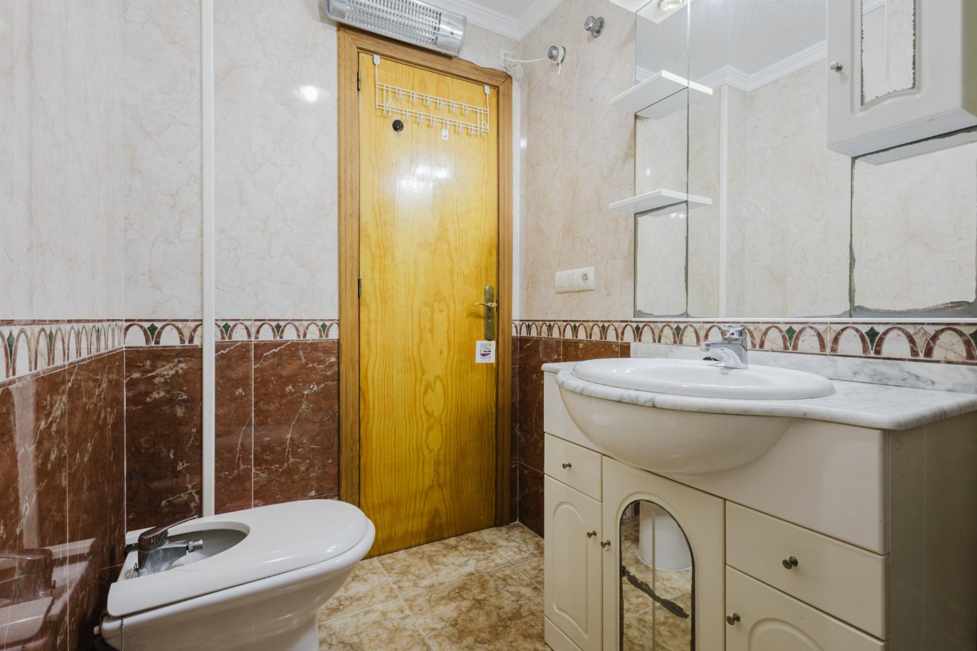 Resale - Apartment -
Torrevieja - Playa del Acequión